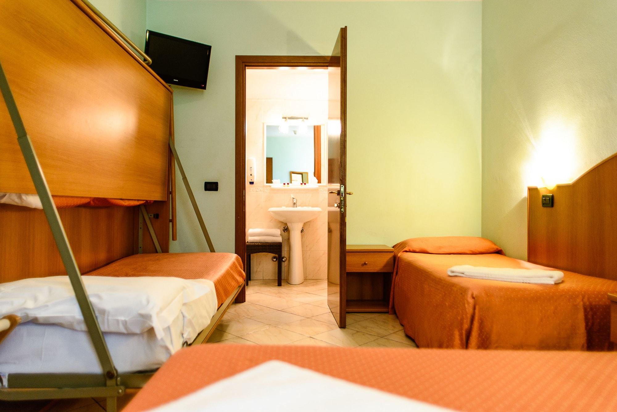 Hotel Villa Adriana Viareggio Luaran gambar